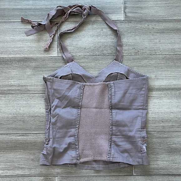 H&M cropped halter top (size 34) - Picture 2 of 5